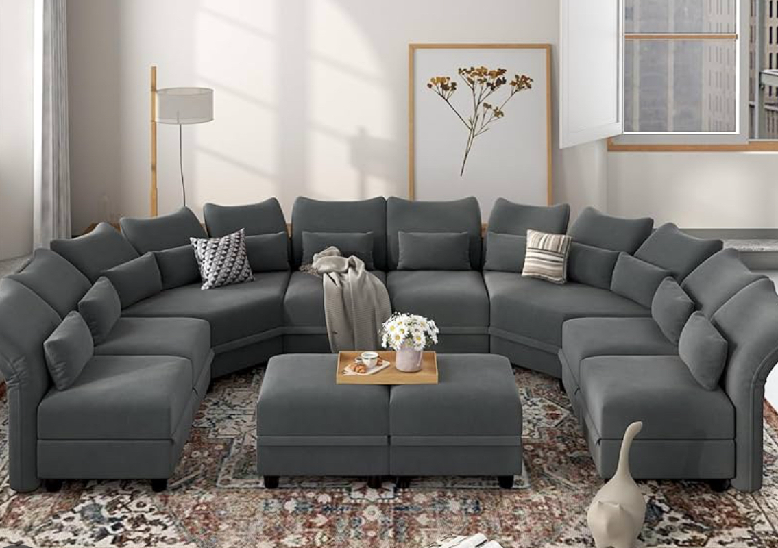 U Shaped sectional ￼