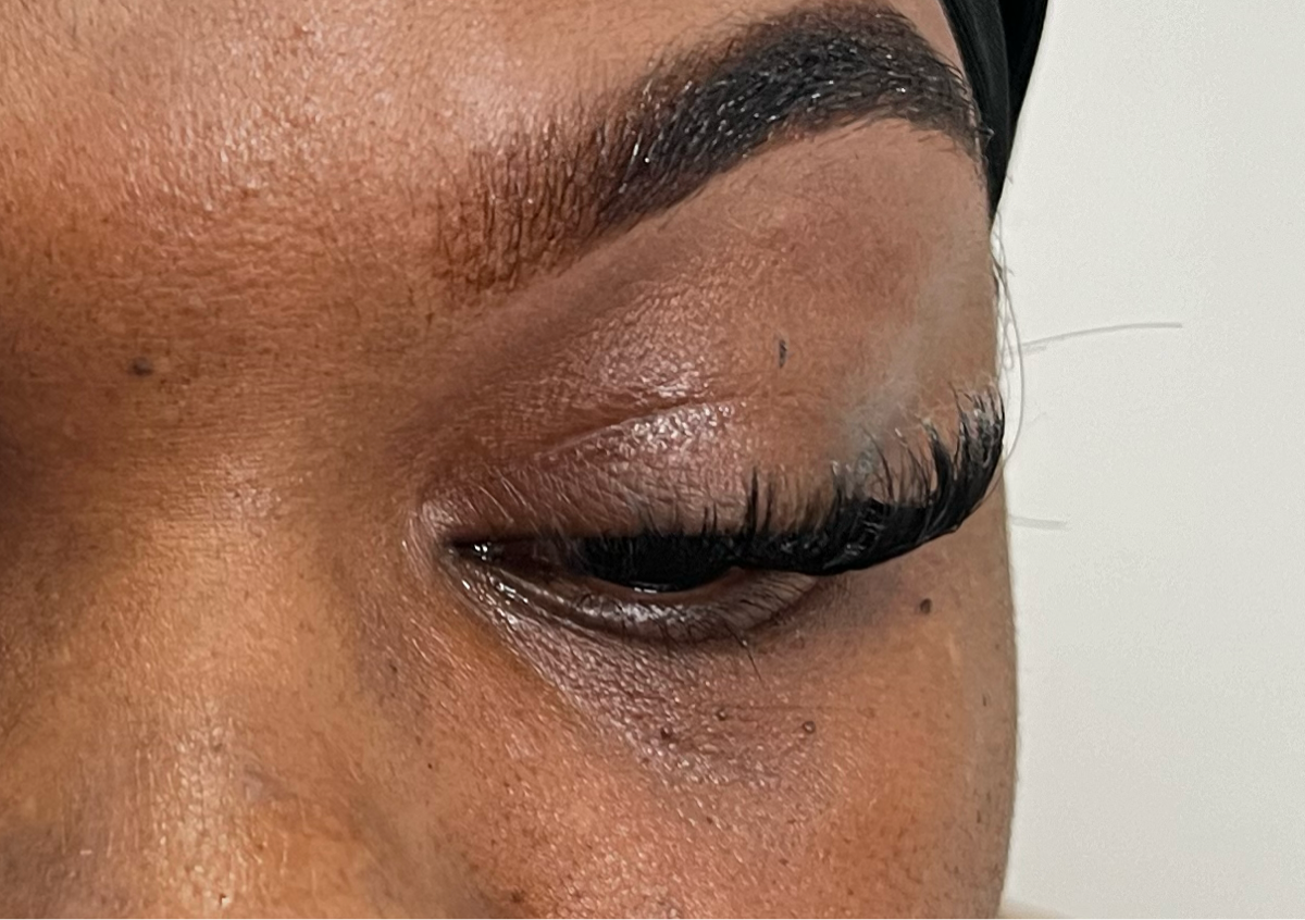 Eyelash clusters