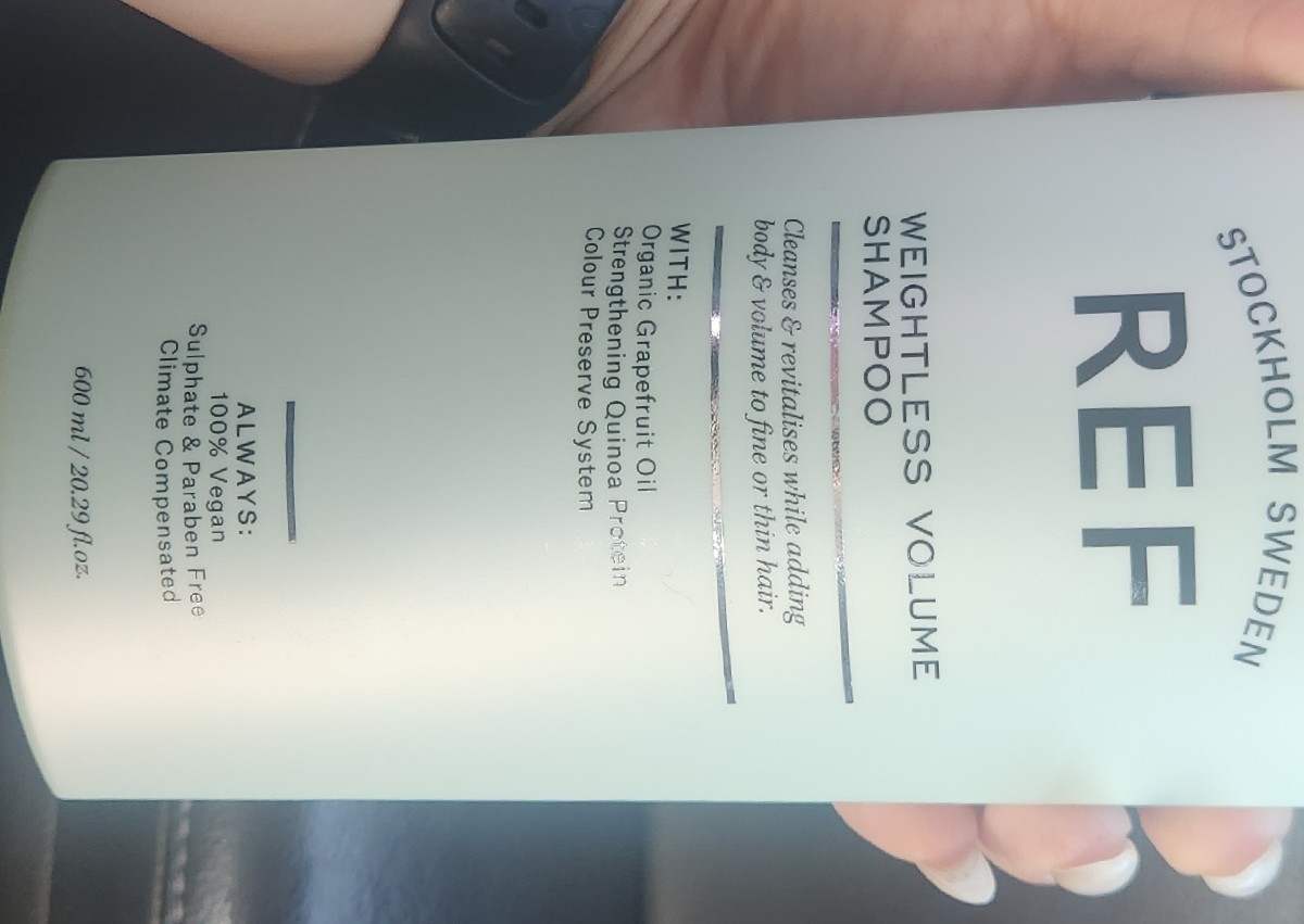 REF- weightless volume shampoo 