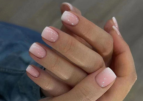 Ombre build with two gel builder small size-1 