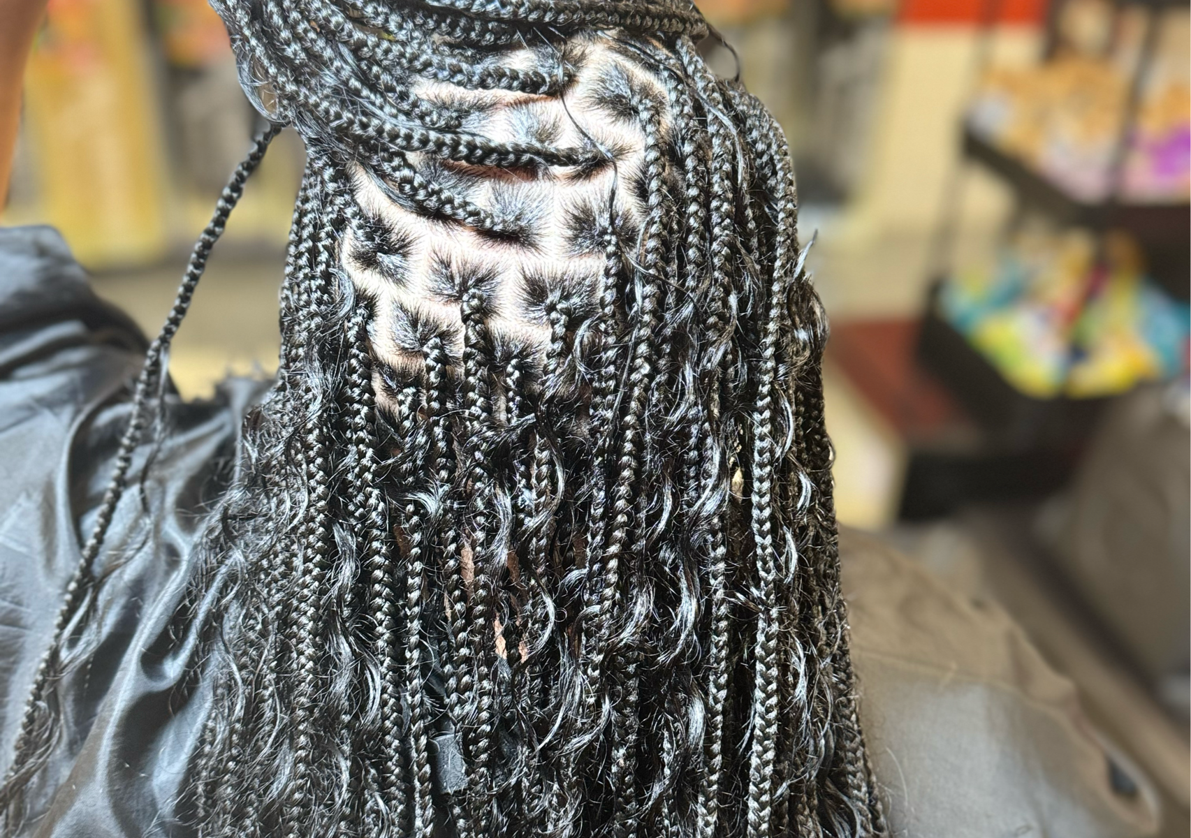 Bohemian Knotless or Traditional- Small (no knee length- hair not included)