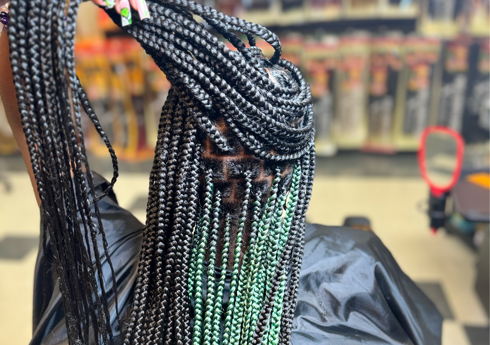 Medium Knotless (hair is not included)