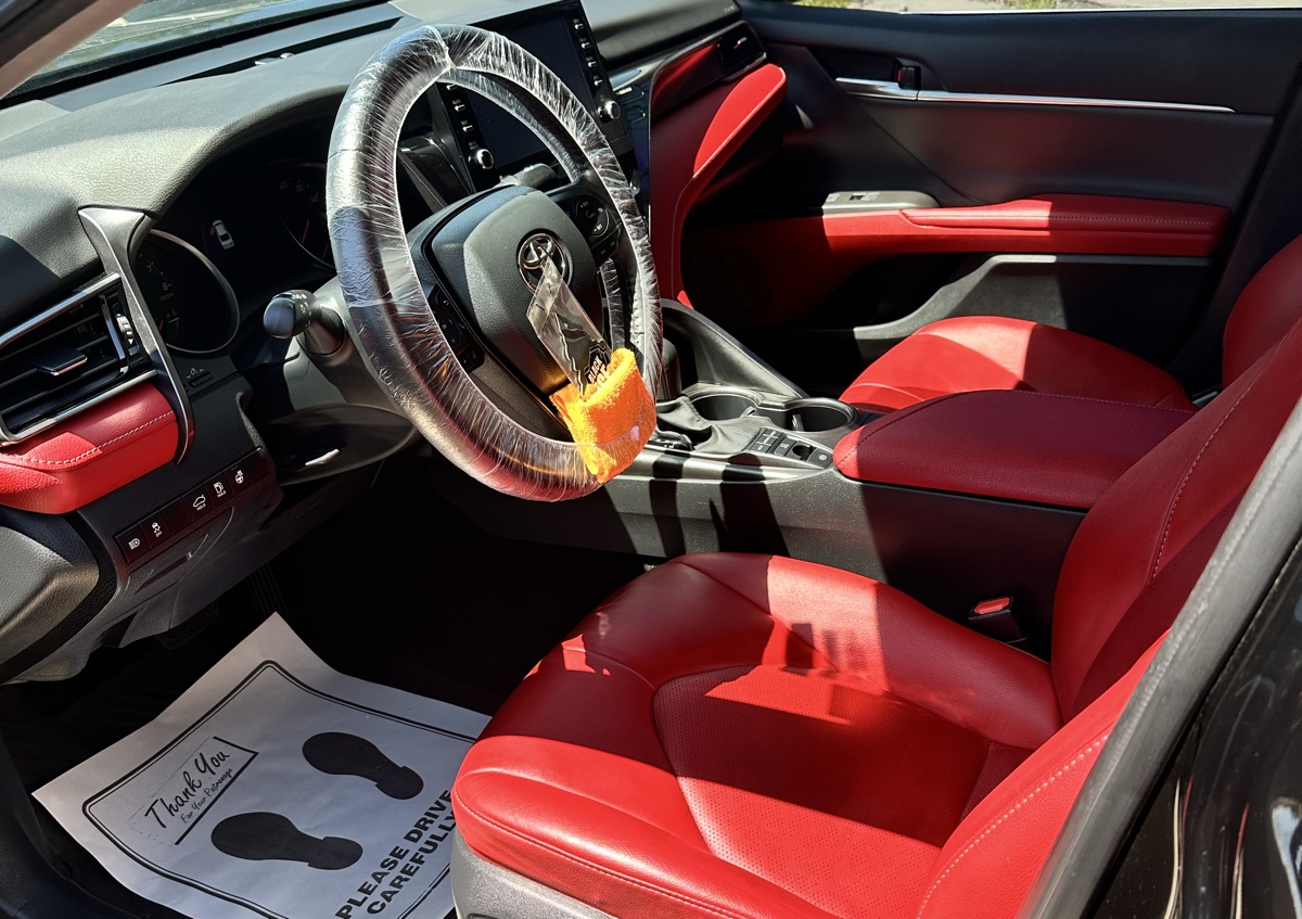 Interior 1 Row