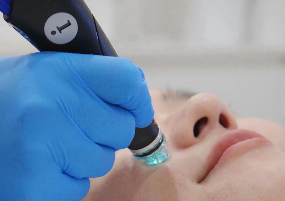 Signature Hydrafacial MD（device）