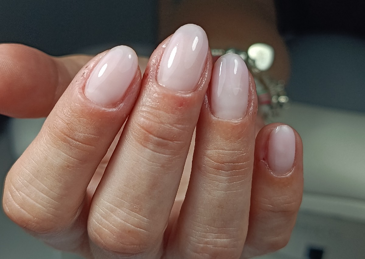 Manicura Semi - Completa (1/5)