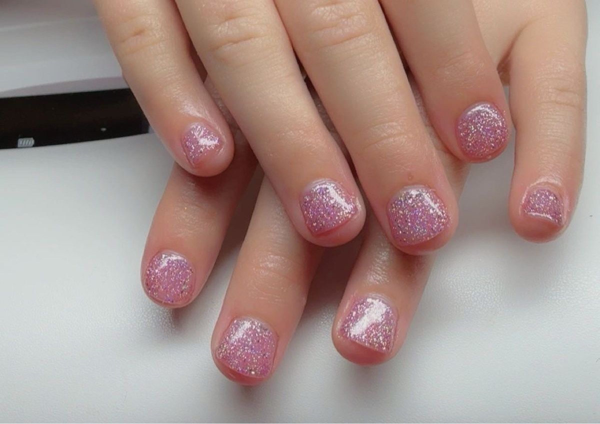Girls gel nails