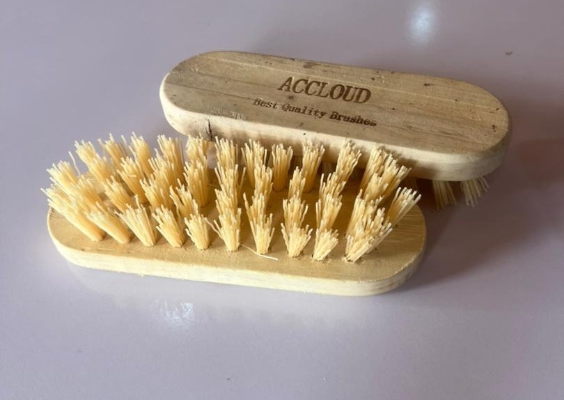 Hard brush 