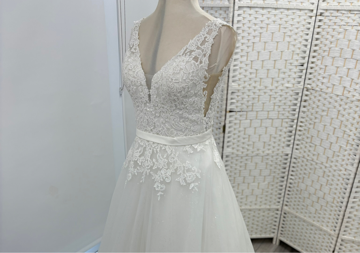 Consultation- Wedding dress 