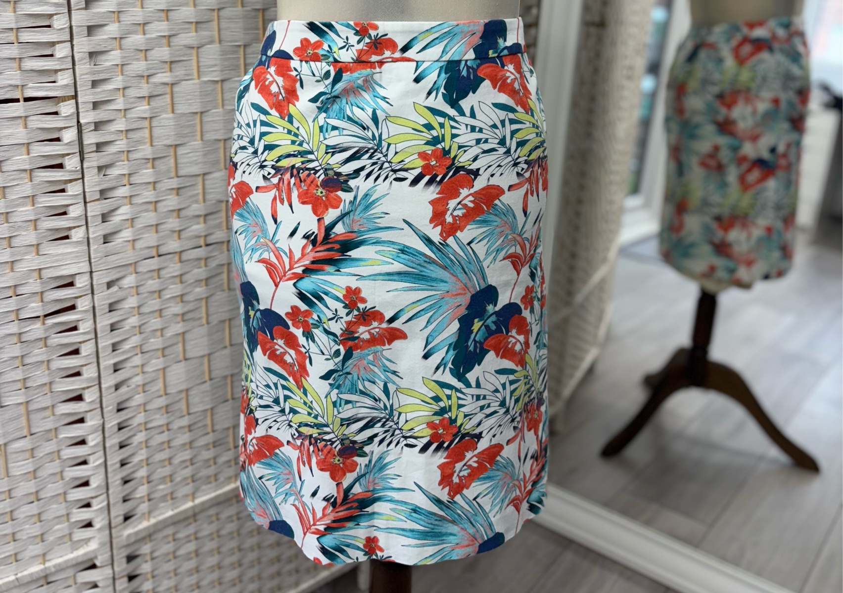 Skirt- Take in waist 