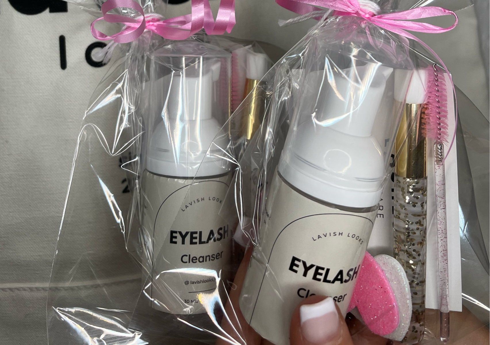 Eyelash Cleanser