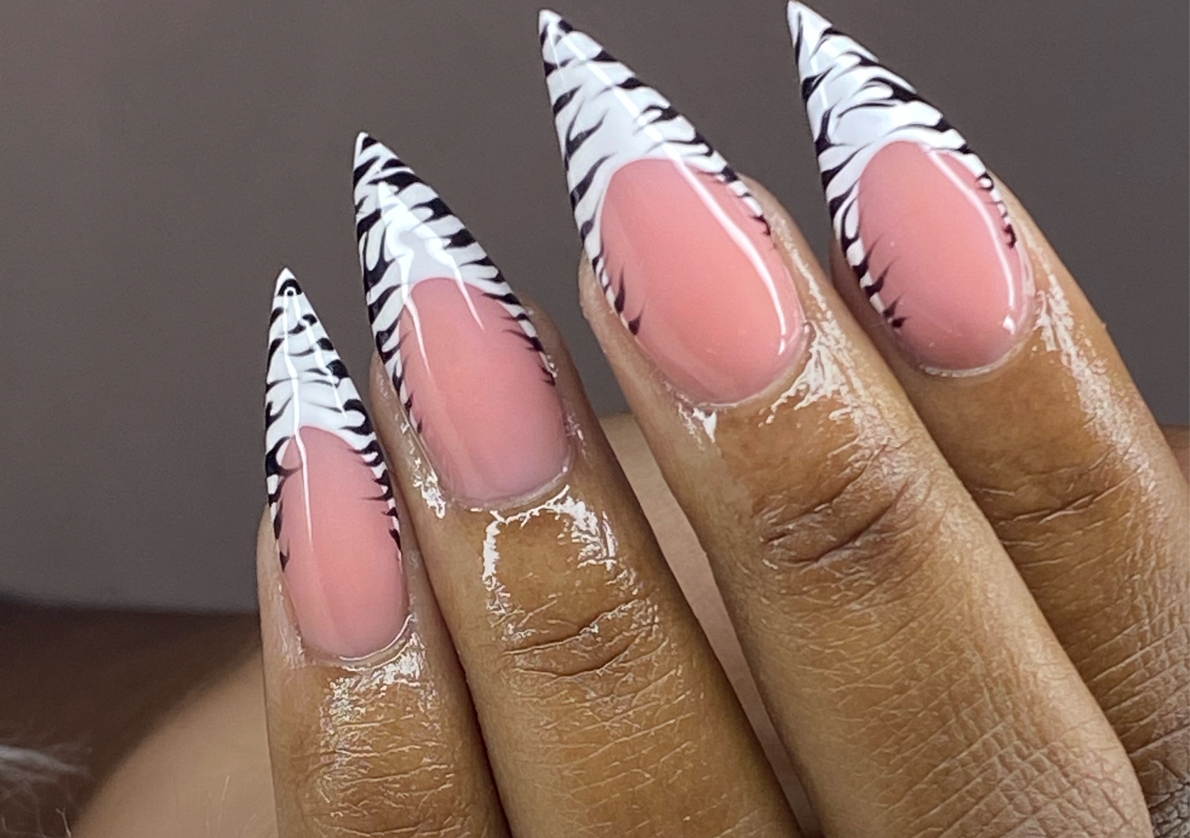 Medium | French Tips