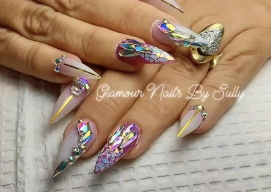 Uñas acrílicas larga💅✨️🌿