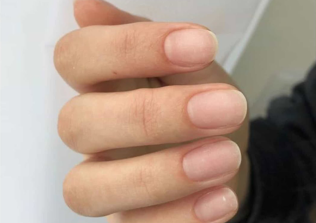 Manicure without polish 