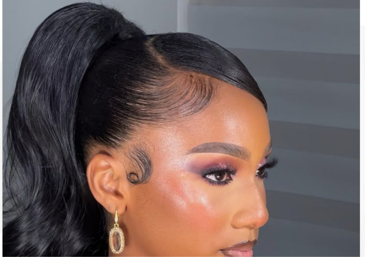 Pony tail with lace frontal