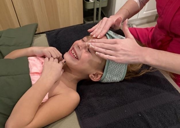 Mini me Facial