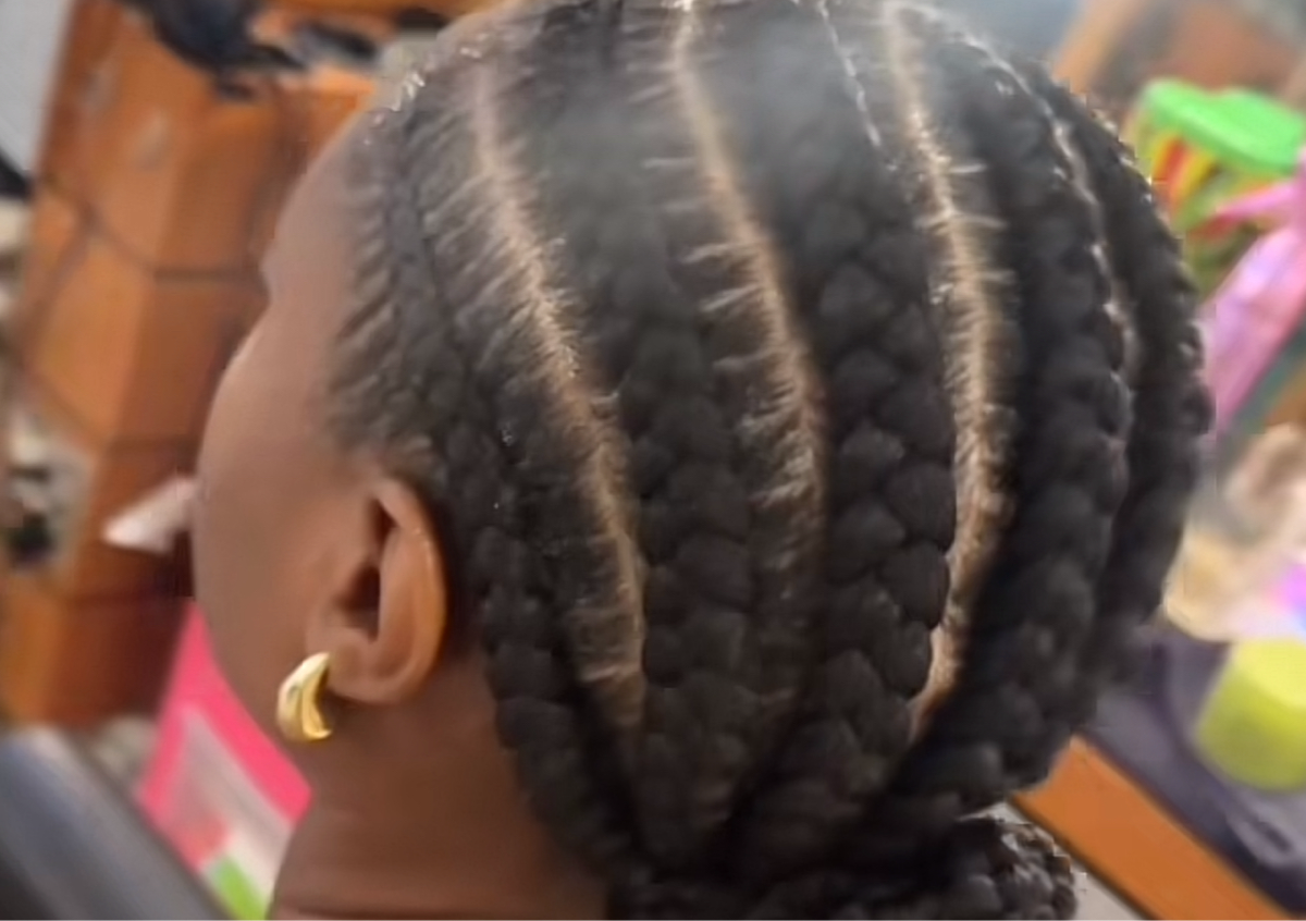 Stitch Feed in braids (7-8 Braids) with shampoo