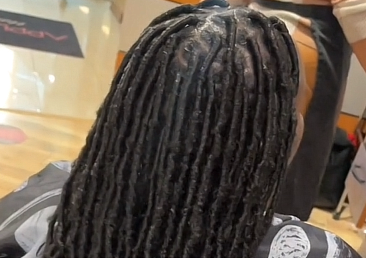 Soft locs (midback) Shampoo Not Included