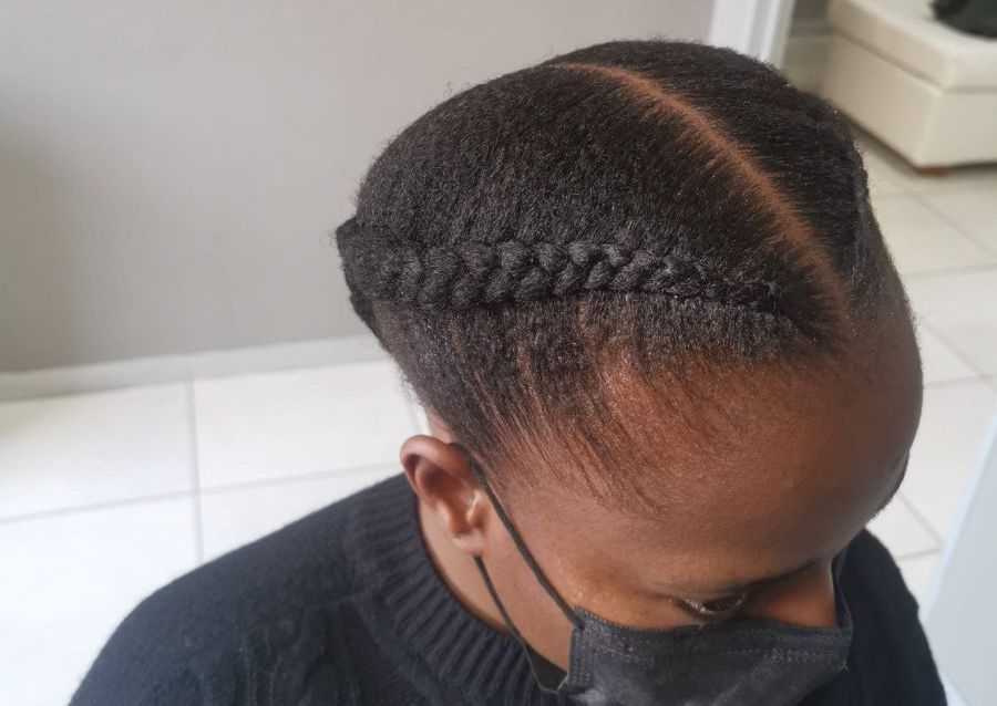 French plait (2 plain lines)