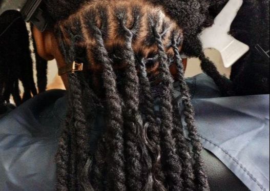 INVISIBLE LOCS