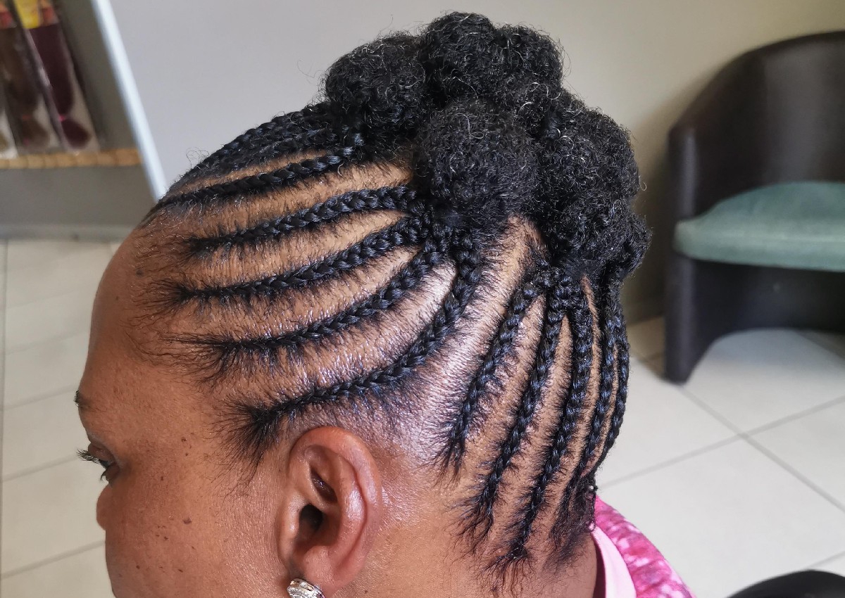 Medium updo (adults)