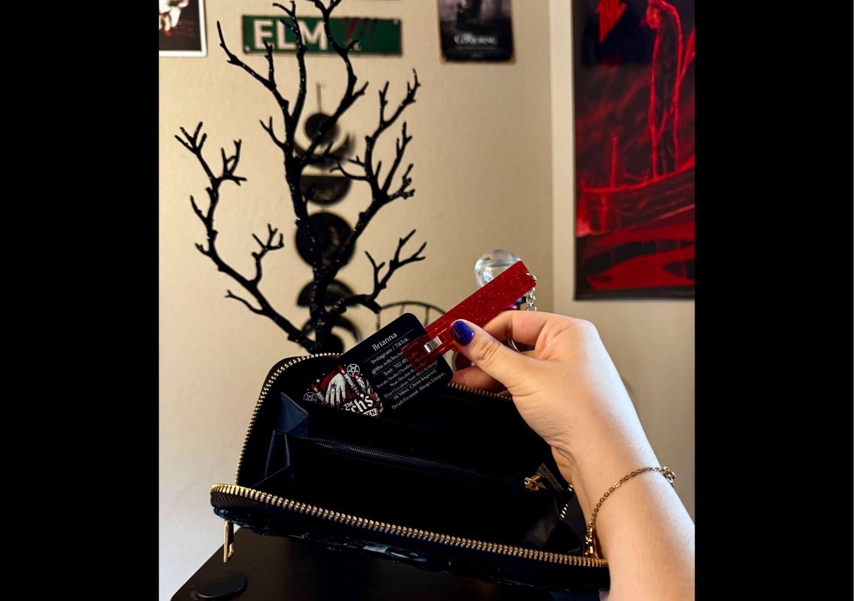 ✨ Glittery Card Grabbers