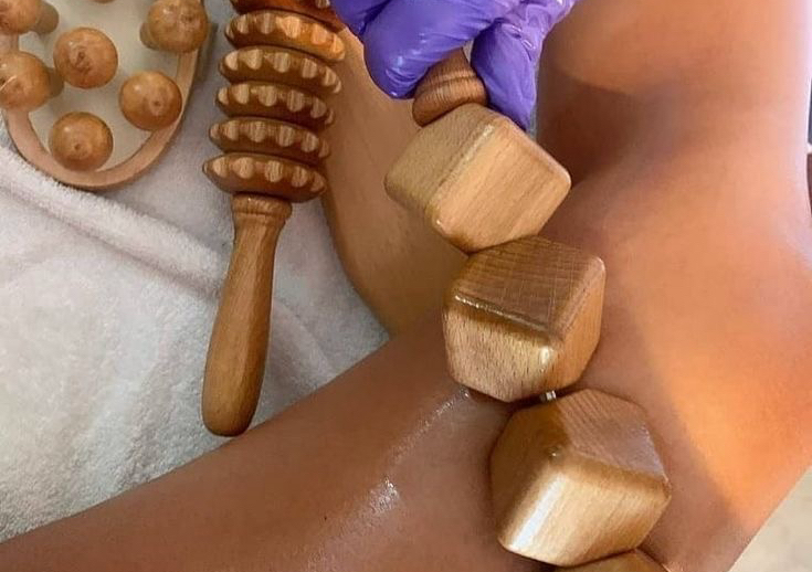 (10) Abdomen y flancos o muslos y glúteos