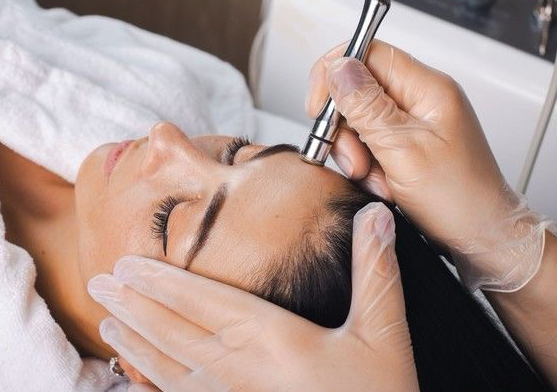 Facial Básico + Microdermoabrasión 