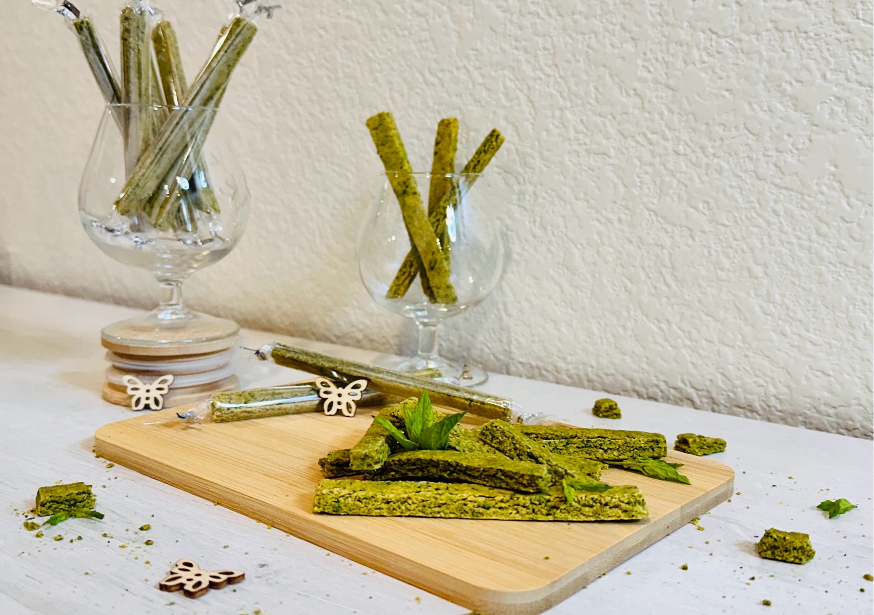 Minty Fresh Dental Sticks