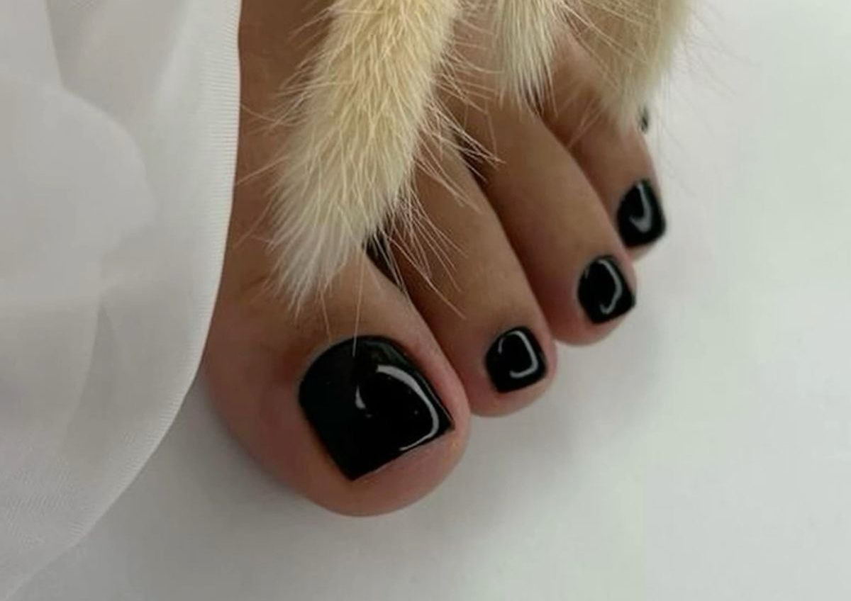 Pedichiură estetică +gel lac 