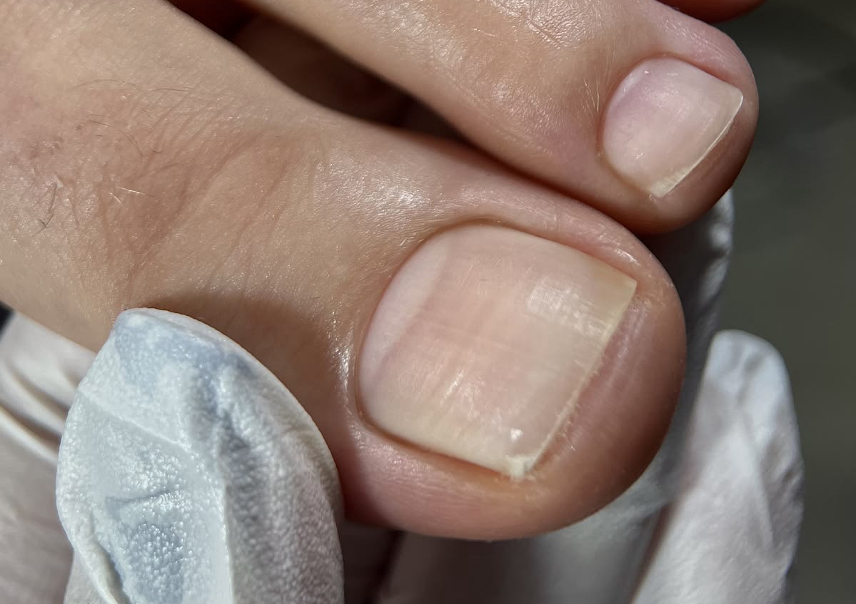 Pedichiura estetică