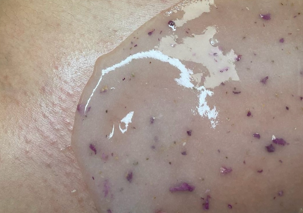 vagacial + brazilian wax (mask of your choice) 