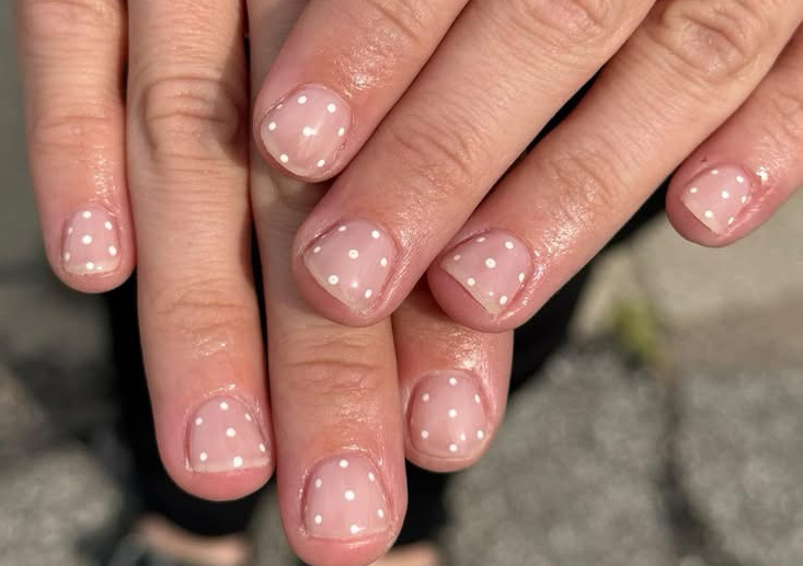 Gel manicure
