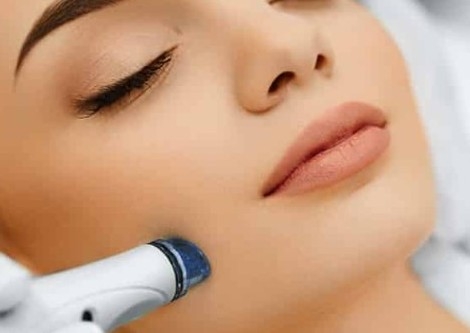 Glowing hydrofacial