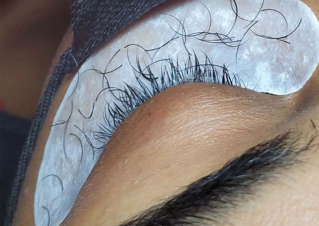 Lash Removal Services 