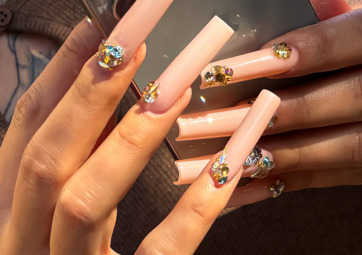 Swarovski embellishments  (1/3)