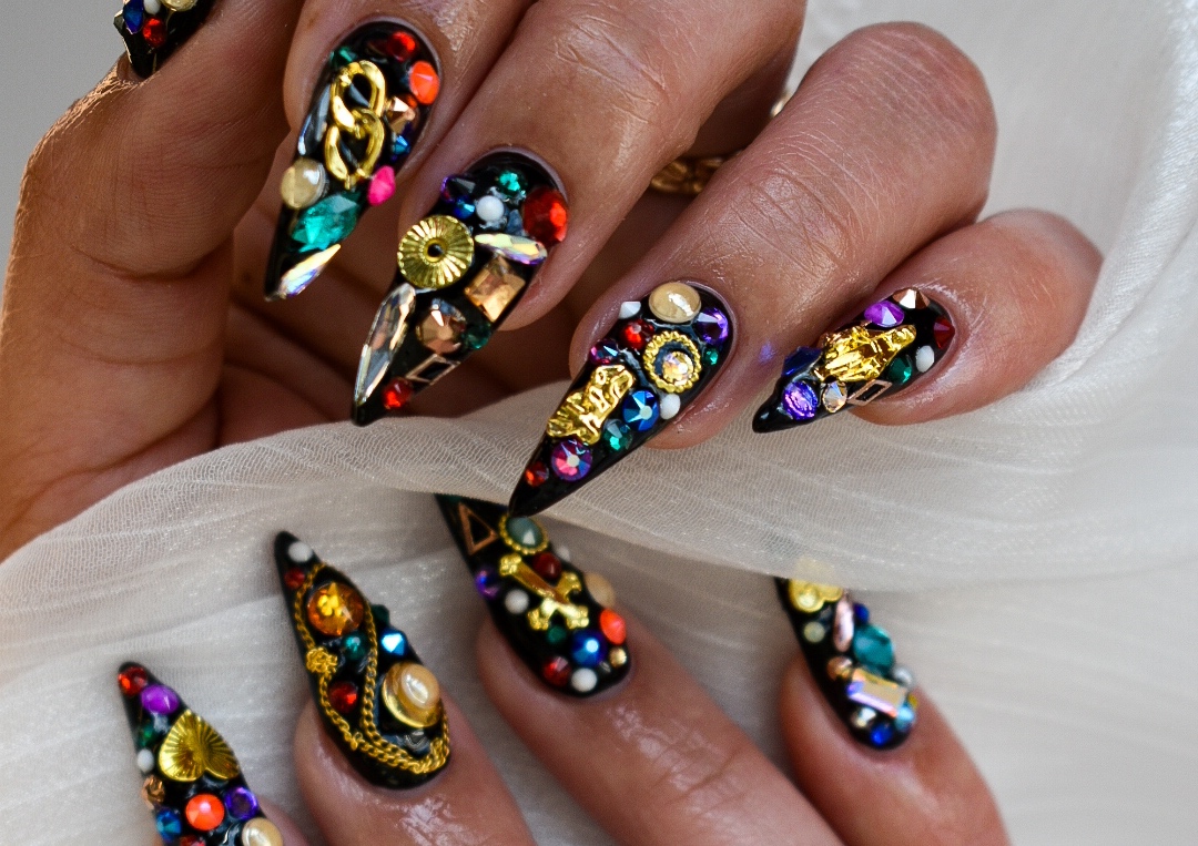 Swarovski embellishments  (3/3)