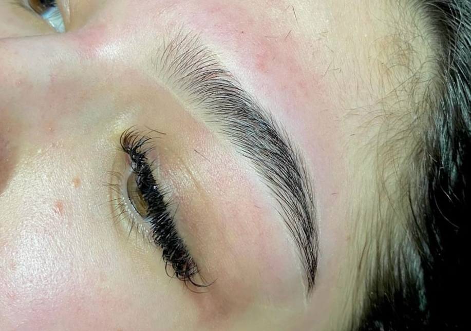 Brow mapping & wax (includes lip)