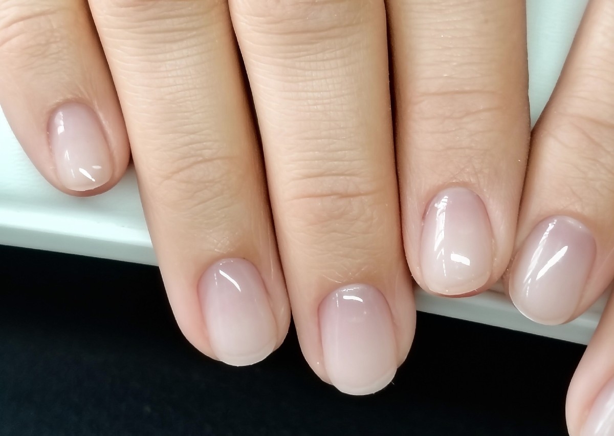Russian Manicure - Overlay