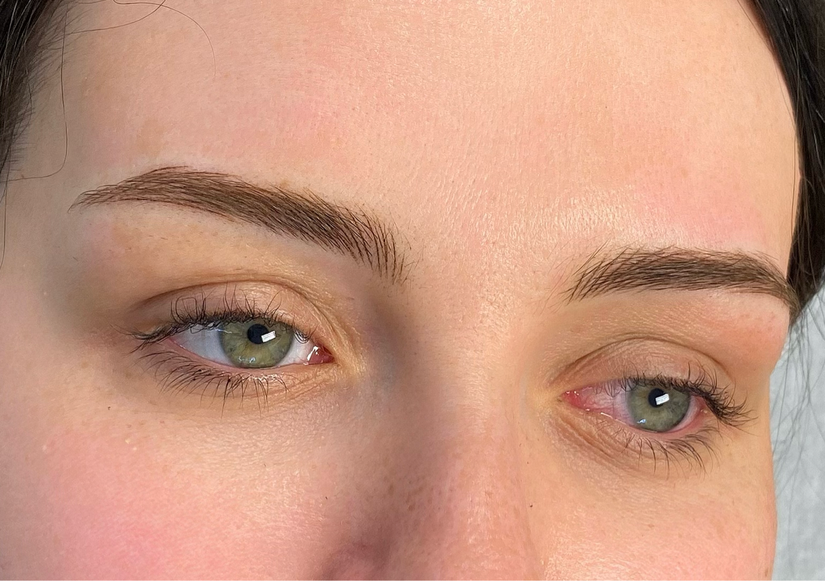 Nano Hairstrokes Brows