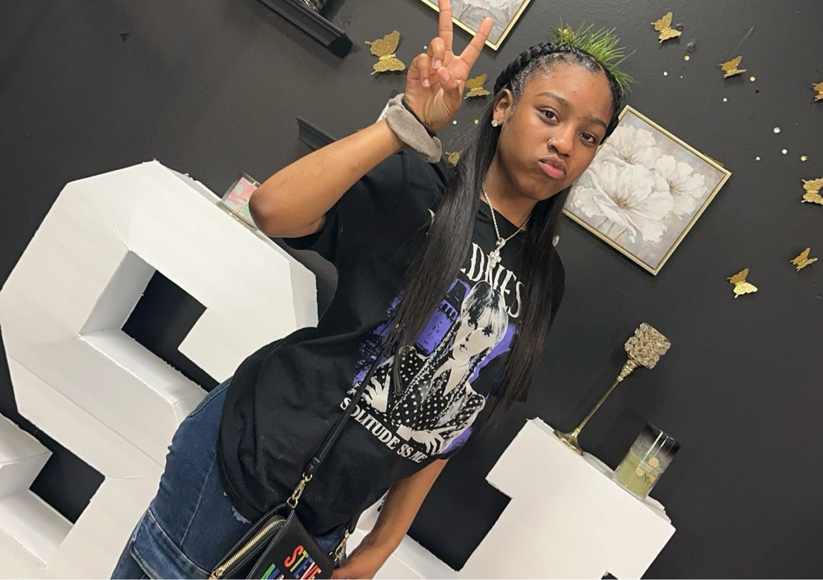 Feeder Ponytail(Hair included)