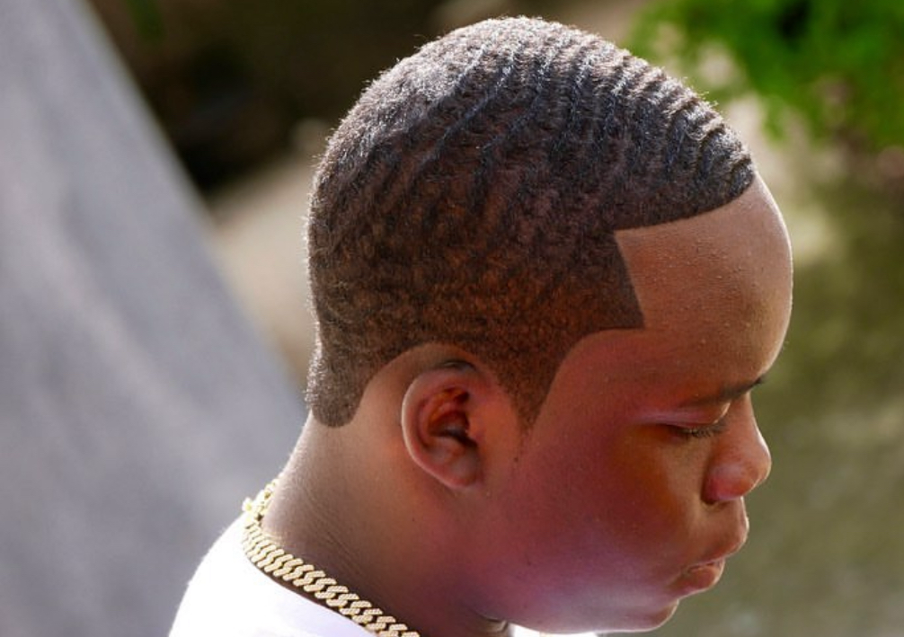 simple haircut (without shave/beard Groom )