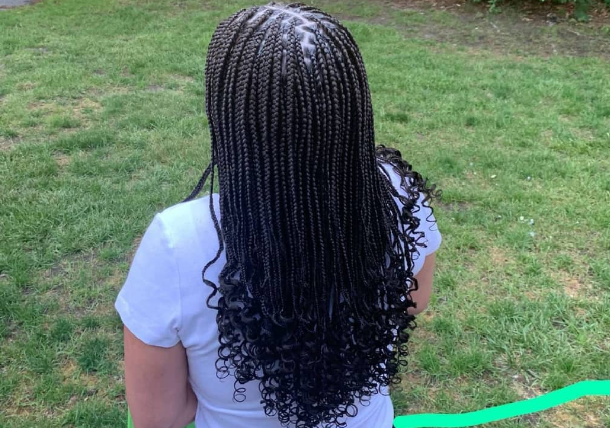 Small Knotless Braid 