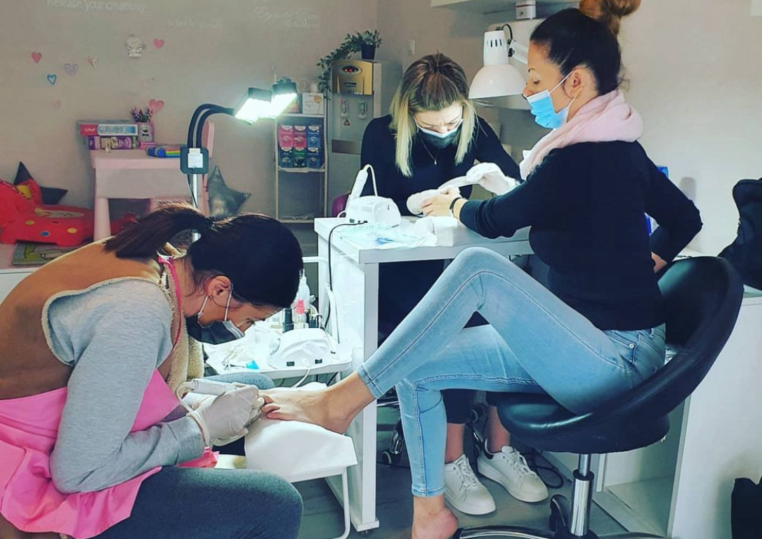 Ramona mani semi Sincron ( Hema free)