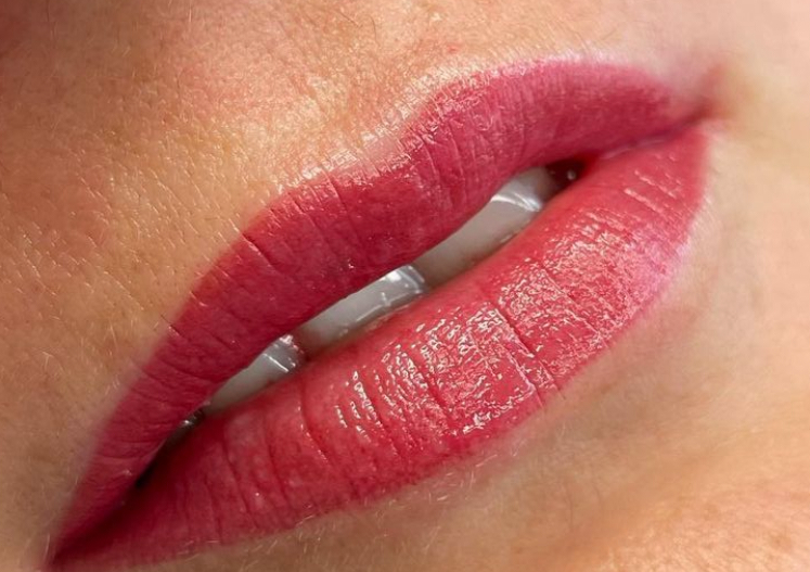 🇺🇦Micropigmentare contur buze 