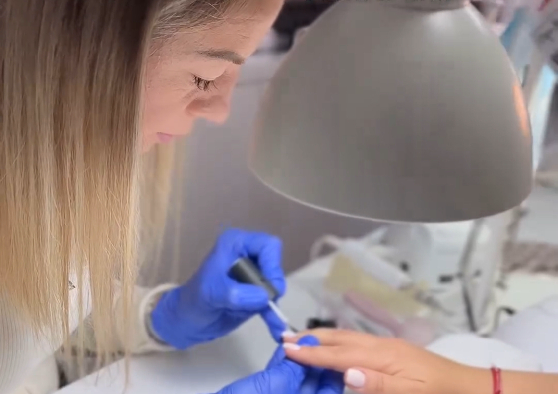 Dana manichiur  clasica ( tratament inclus)