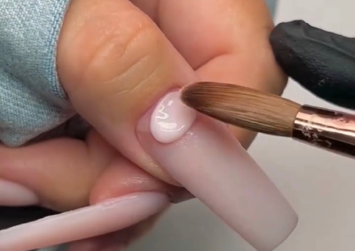 Acrylic Filling ....2 - 3 weeks (price can change depend on the size