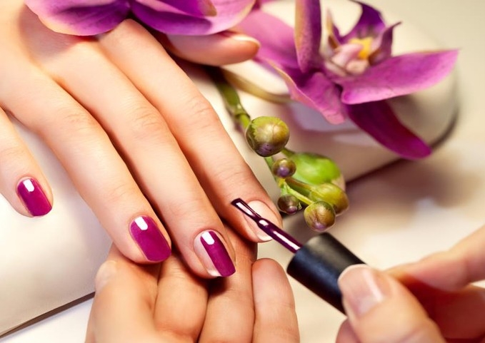 Gel color change  nails or toes