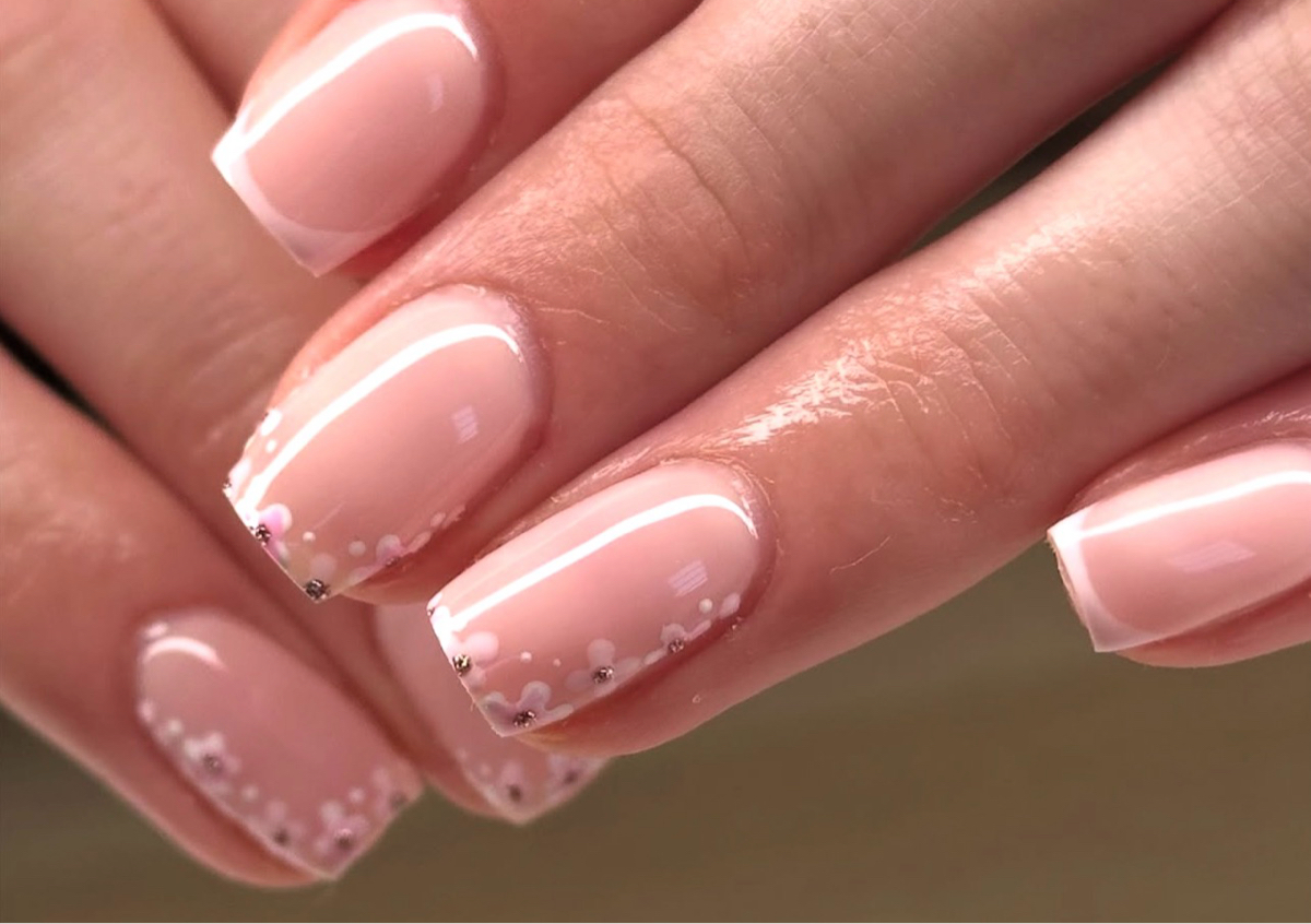 BIAB with Medium Design 