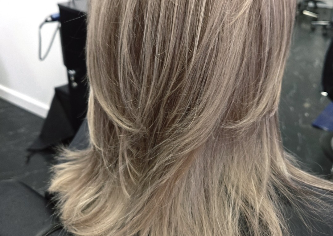 Ladies and men(long hair) (dry cut)