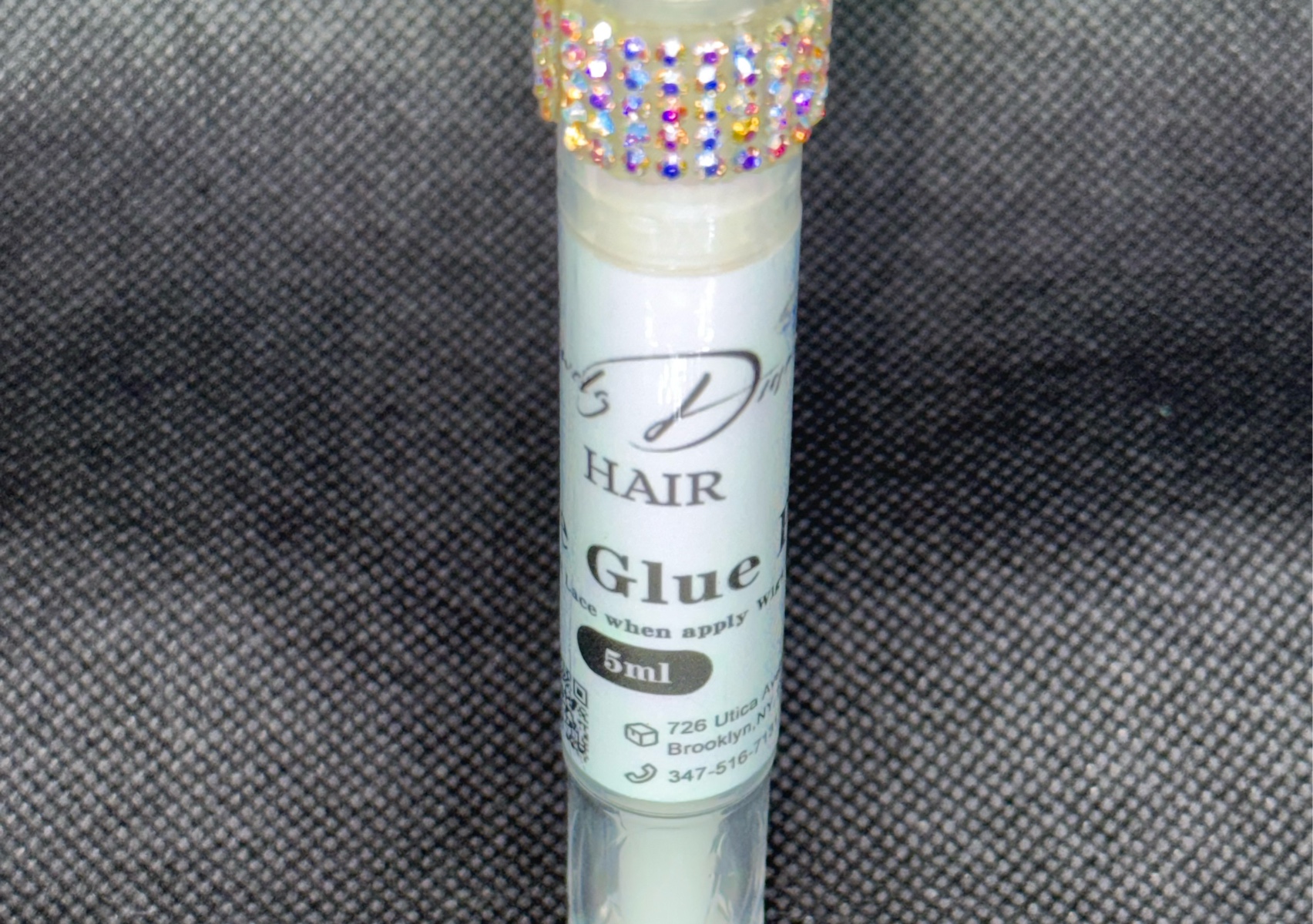 Traveling size lace glue